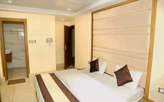 Hotel Green Leaf By T And M Hotels
