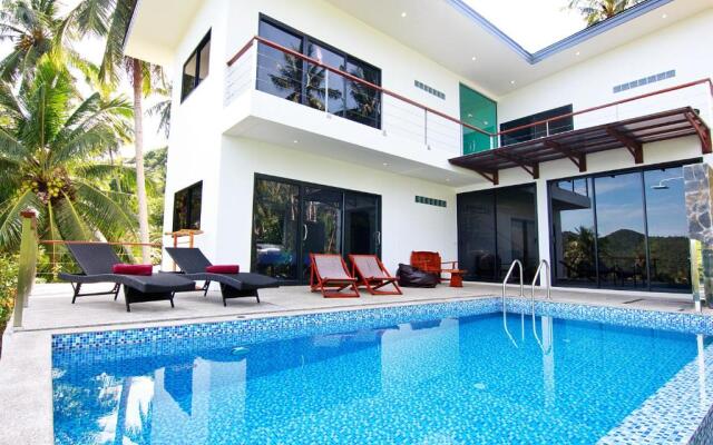 2 Bays Villa