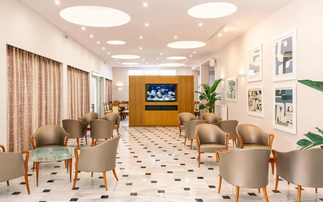 Danae Hotel