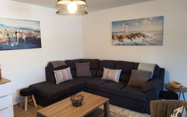 2-bed Apartment 5 Mins From Beach! Zadar, Croatia