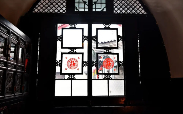 Pingyao Zouxikou Inn