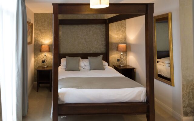 The Hog's Back Hotel & Spa Farnham