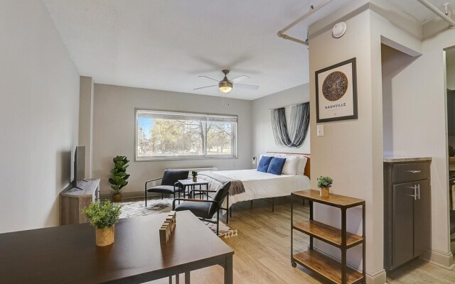 FRONTDESK 500 Fifth Apts Downtown Nashville