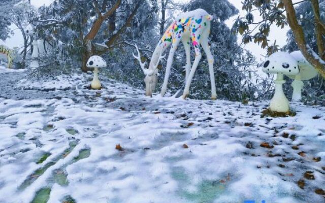 Yunfuli Cliff Hotel, Qili Pingye Luxury Hotel