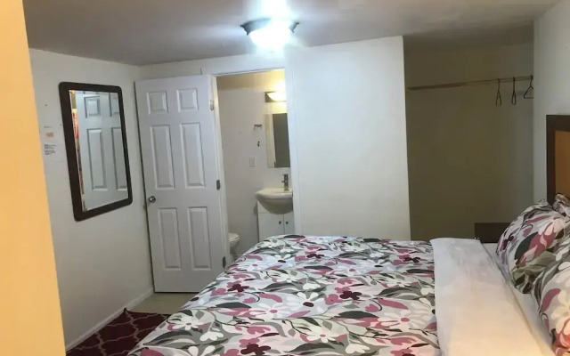 West Broadway guesthouse