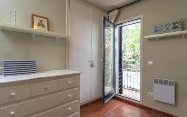 Bk-2 Calella De Palafrugell 6 Pax