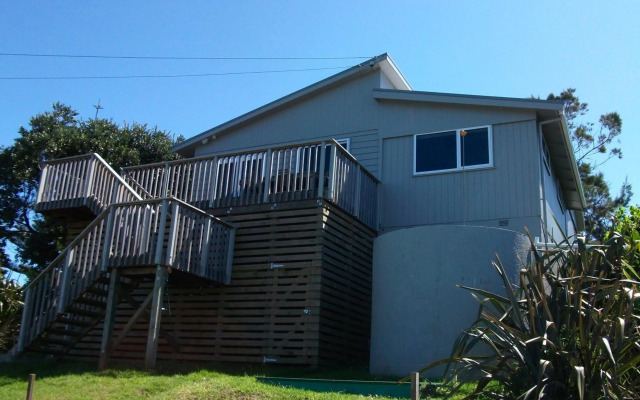 Onetangi Haven - Onetangi Holiday Home