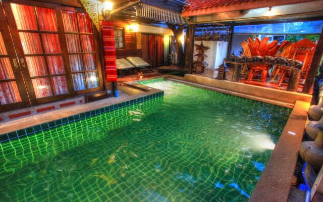Lanna Pool Villa