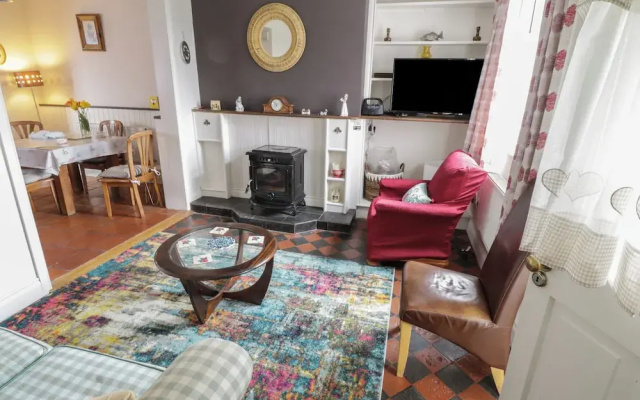 7 Aikenhead Terrace