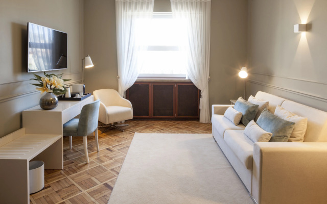 Luzeiros Suites