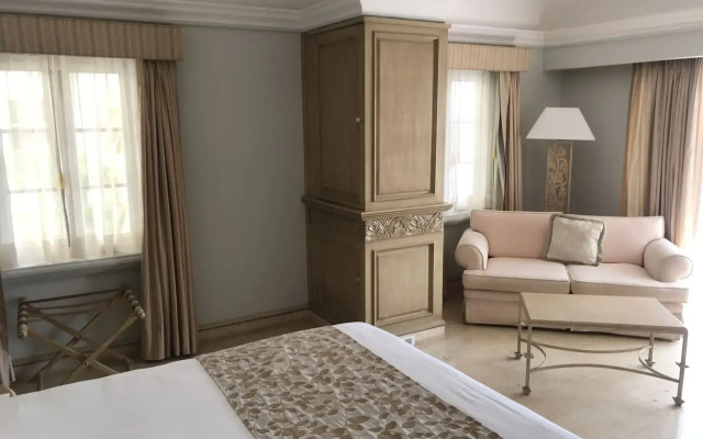 Grand Isla Navidad Golf & Spa Resort with Marina