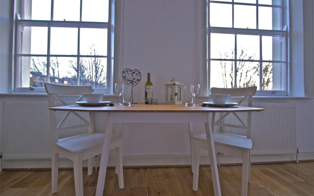 Short Lets in London - Angel