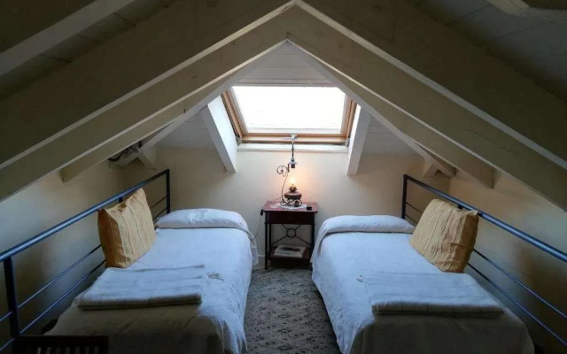 Relais dell'osso. La Loggia