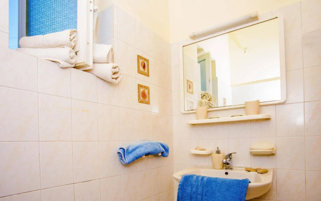 Aloni Studios & Apartments