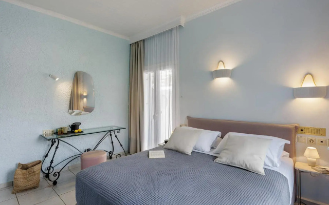 Aneroussa Beach Hotel