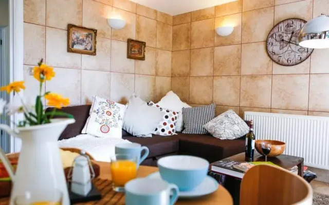 Archway Garden Apartment