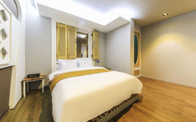 Nabi Hotel
