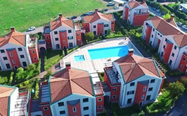 Sunny Apartment On The Sea