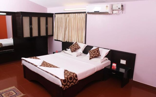 OYO 1916 Hotel Suhashini Palace