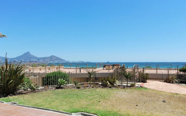 Romantic Beachfront Bachelor