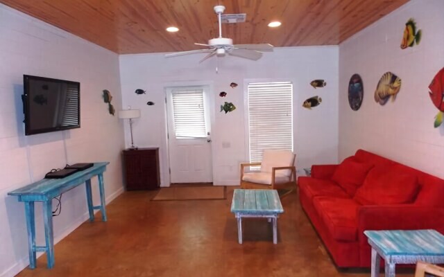 Reel Paradise - 3 Br Condo