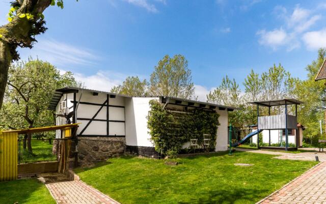 Lake View Apartment in Klein Pravtshagen near Seabeach with Garden