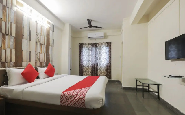 Oyo 41740 Karnawat Guest House