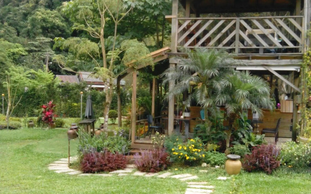 Taiwan Reishi Expert Bed and Breakfast