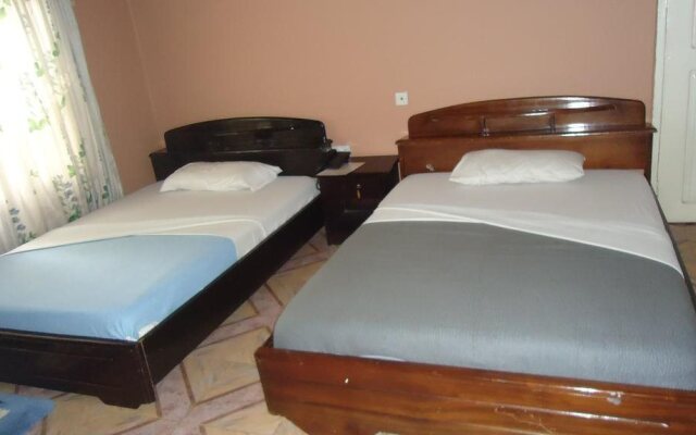 Wadoma Royale Hotel