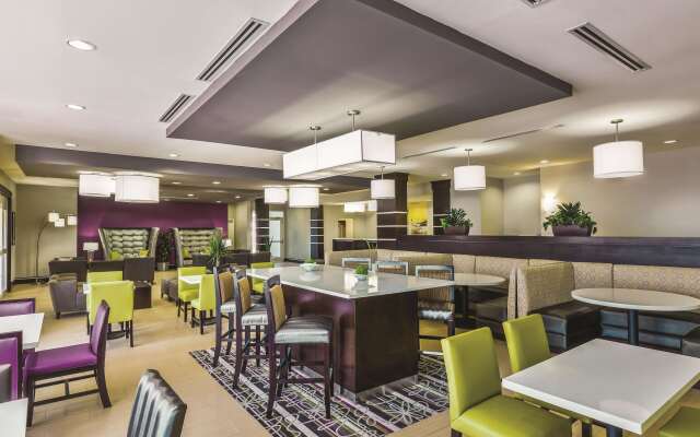 La Quinta Inn & Suites by Wyndham Rockport - Fulton