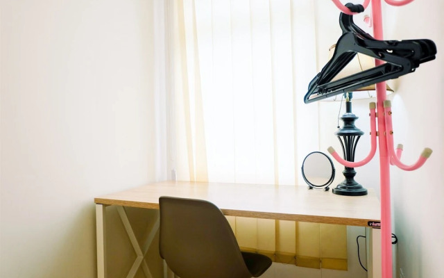 Stylish Studio The Springlake Summarecon Bekasi Apartment