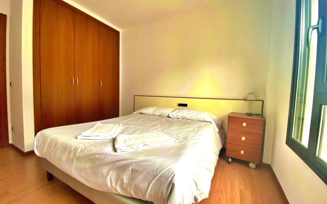 Tucamp 2,8 Al lado del Telecabina