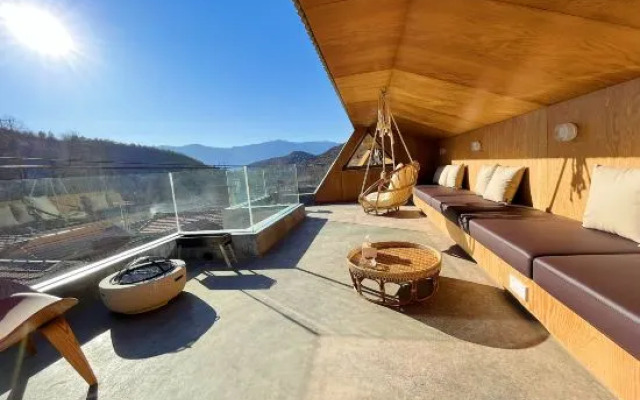 Sanjian Homestay & Party Hall