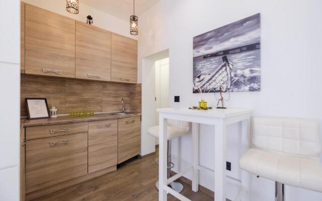 Central Business Apartments Exclusive