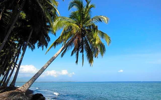 GONDANG1 beach hotel