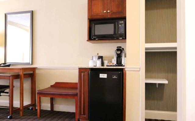 Best Western Springfield Hotel