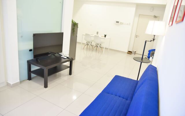 GT Home Encorp Strand Residence
