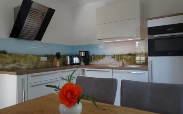 Rosenberg 13 Wohnung 1d DG re