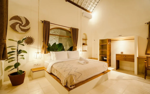 Villa Canggutopia 3 by Alfred in Bali - Tropical 1BR Villa in Heart of Canggu Echo Beach – Guest Rooms – Canggu
