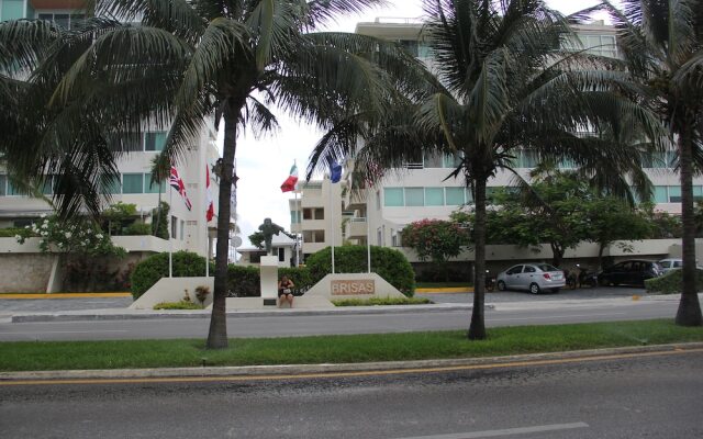 Suites Brisas Cancun