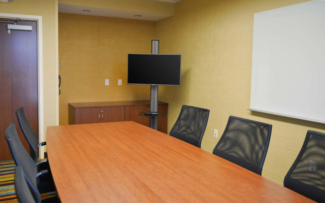 Fairfield Inn & Suites Canton South