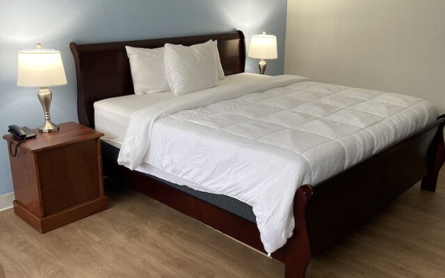 Ramada by Wyndham Butler/Tesla Biohealing Resort