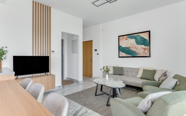 Sanders Olive - Chic 1-bdr Apt With Shared Pool