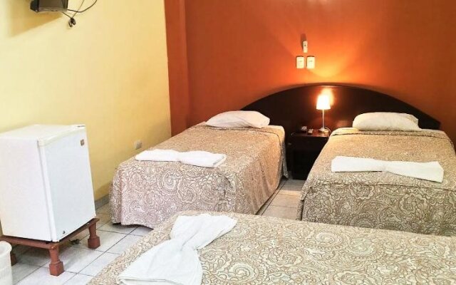 La Posada de Lobo Hotel & Suites