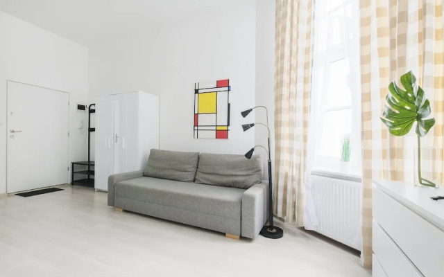 Apartstate On 6 Sierpnia 37