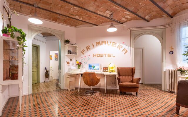 Primavera Hostel