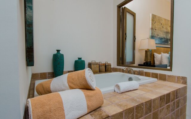 Puerta Cortés Residences by Lumina