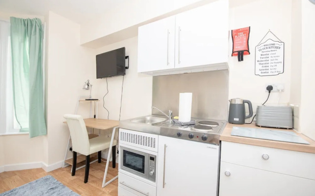 Modern Studio Apartments in Castle St