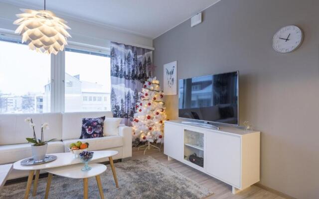 Tuomas´ luxurious suites, Ahola