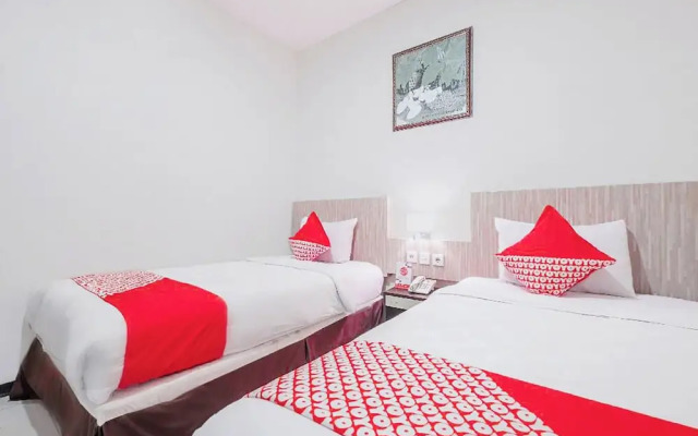 Hotel O Marina Andalas